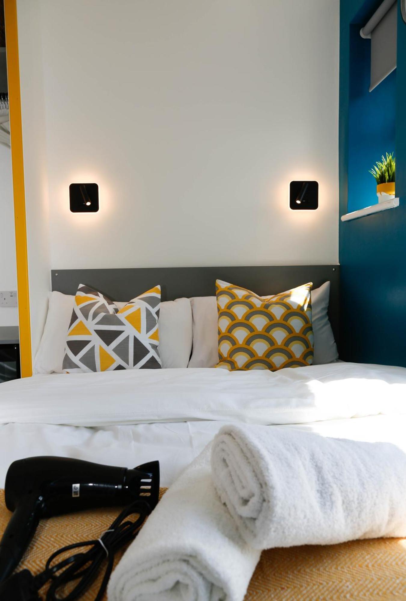 New Luxury Rooms In The Heart Of London Next To Shops, Cafes, Bars & Metro With Shared Bathrooms Extérieur photo