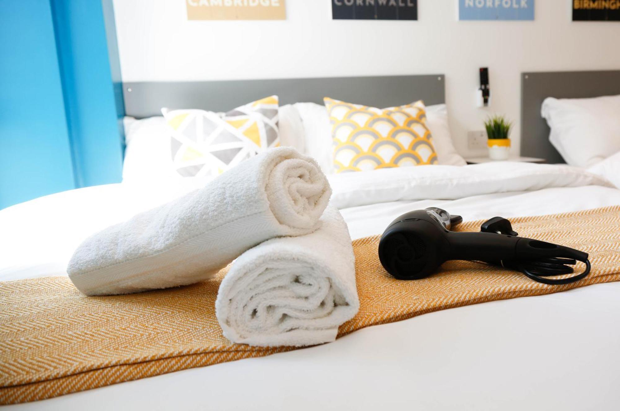 New Luxury Rooms In The Heart Of London Next To Shops, Cafes, Bars & Metro With Shared Bathrooms Extérieur photo