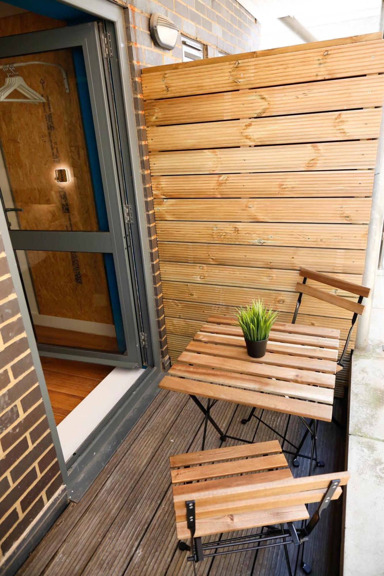 New Luxury Rooms In The Heart Of London Next To Shops, Cafes, Bars & Metro With Shared Bathrooms Extérieur photo