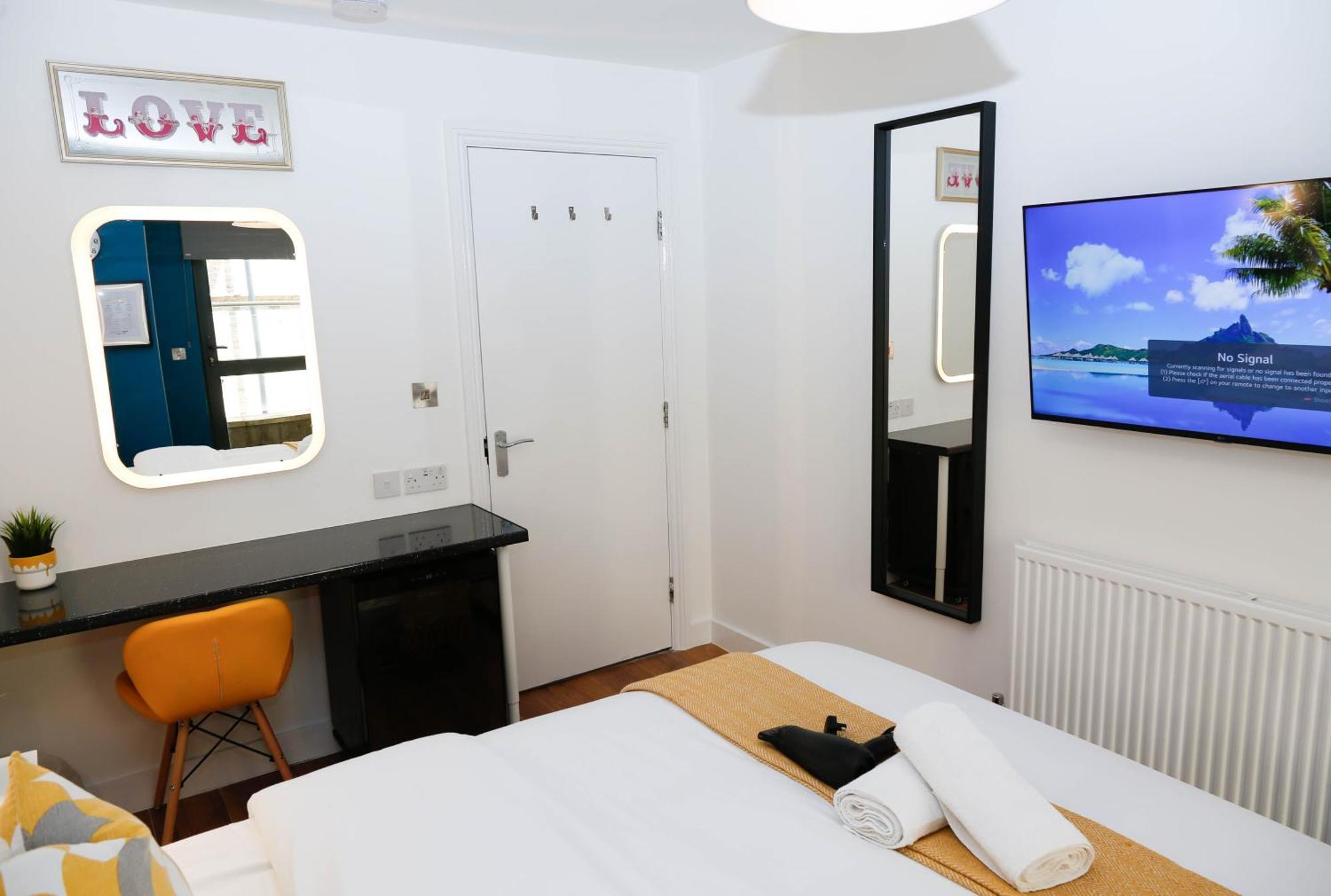 New Luxury Rooms In The Heart Of London Next To Shops, Cafes, Bars & Metro With Shared Bathrooms Extérieur photo