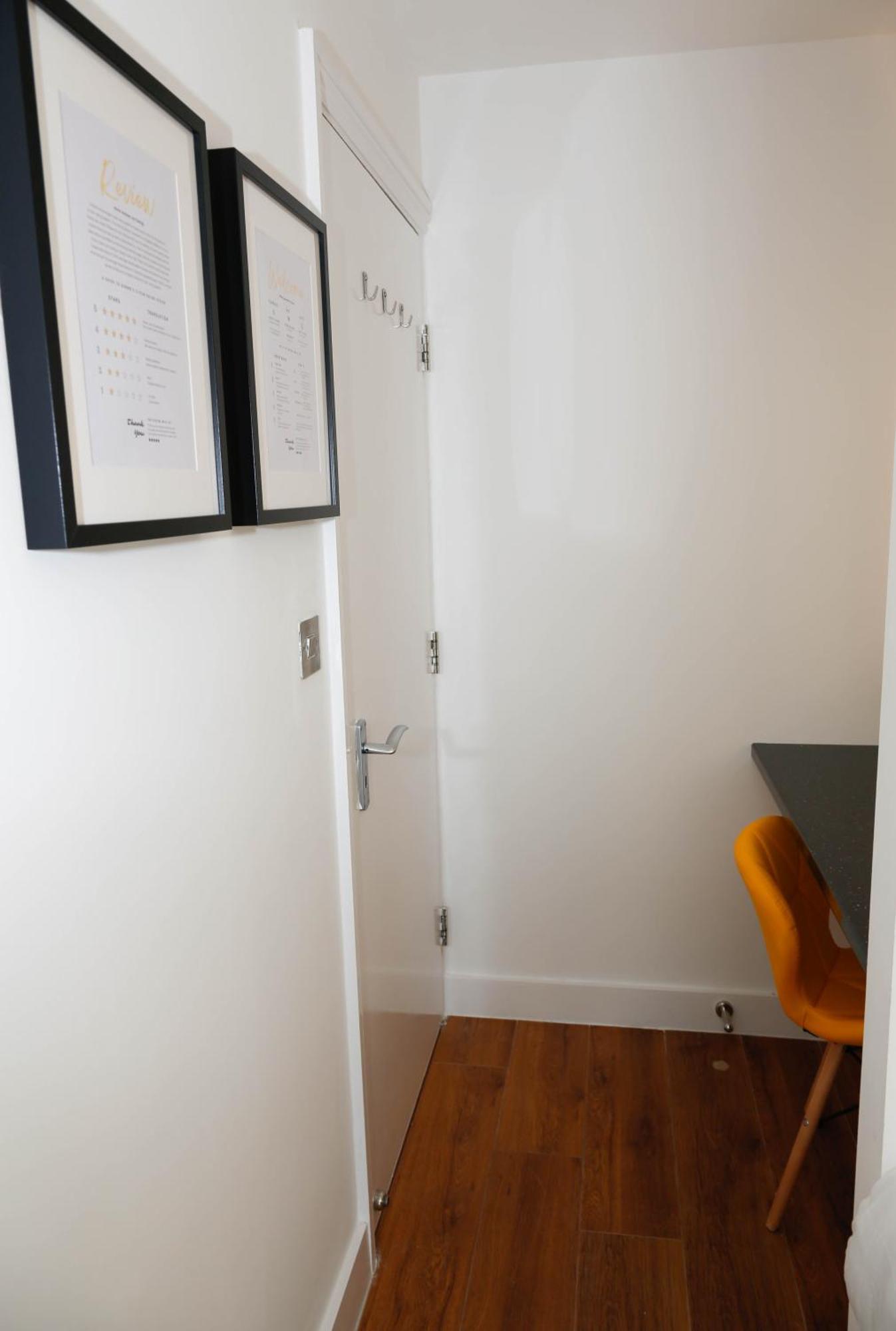 New Luxury Rooms In The Heart Of London Next To Shops, Cafes, Bars & Metro With Shared Bathrooms Extérieur photo