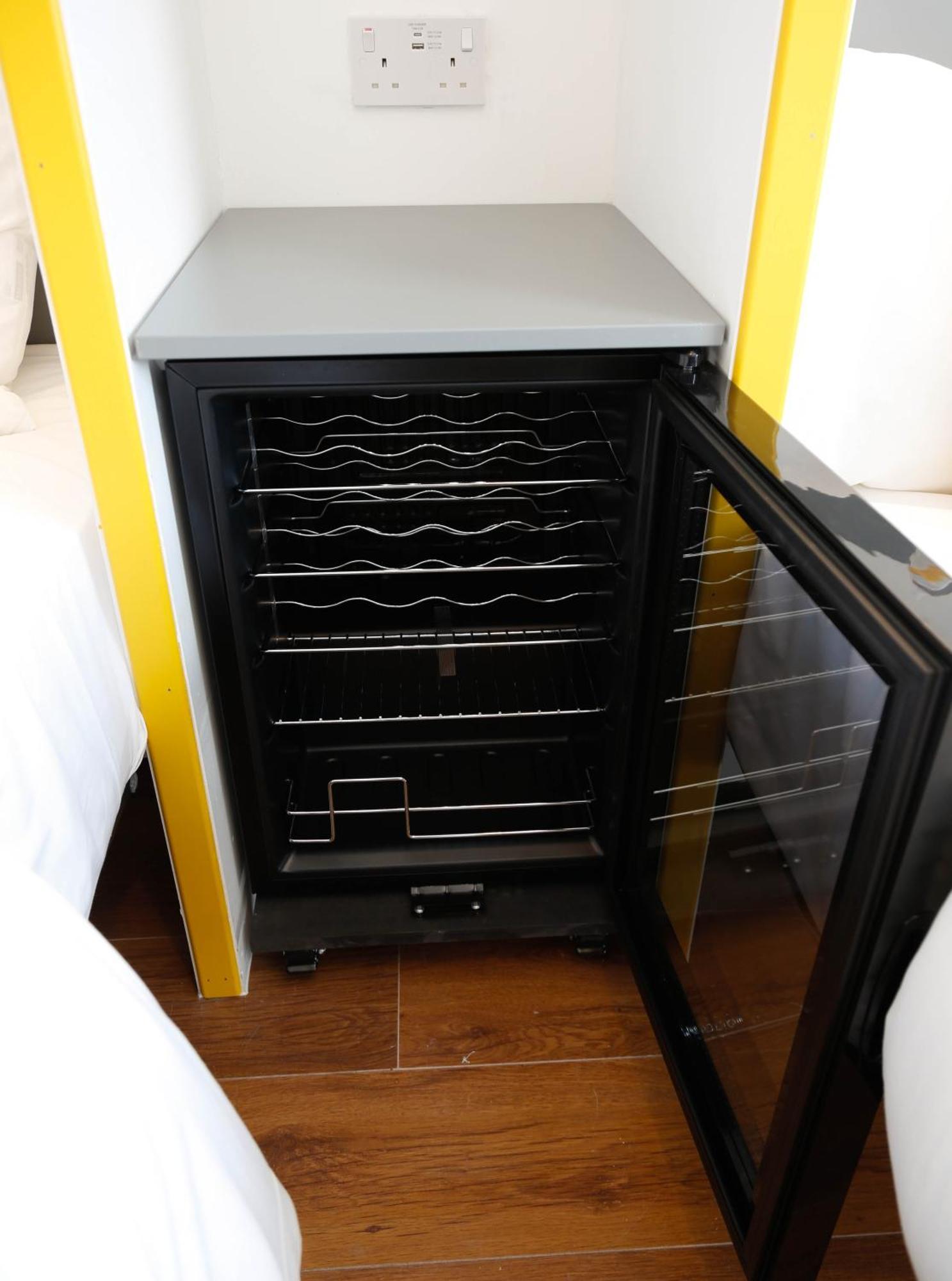 New Luxury Rooms In The Heart Of London Next To Shops, Cafes, Bars & Metro With Shared Bathrooms Extérieur photo